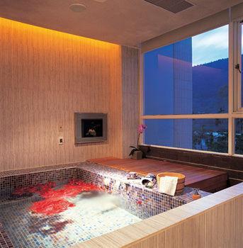 The Solas Hot Spring Resort Nantou Exteriör bild