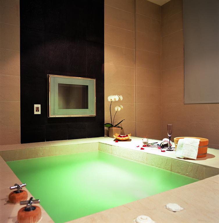 The Solas Hot Spring Resort Nantou Rum bild